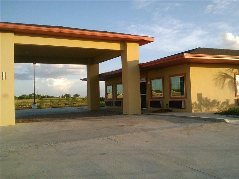 Rodeway Inn Dilley エクステリア 写真